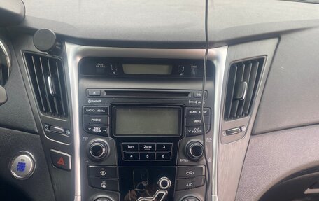 Hyundai Sonata VI, 2011 год, 1 500 000 рублей, 22 фотография