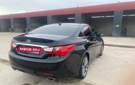 Hyundai Sonata VI, 2011 год, 1 500 000 рублей, 11 фотография