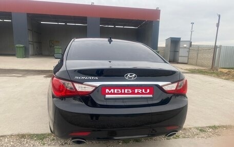 Hyundai Sonata VI, 2011 год, 1 500 000 рублей, 10 фотография