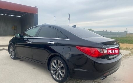 Hyundai Sonata VI, 2011 год, 1 500 000 рублей, 9 фотография