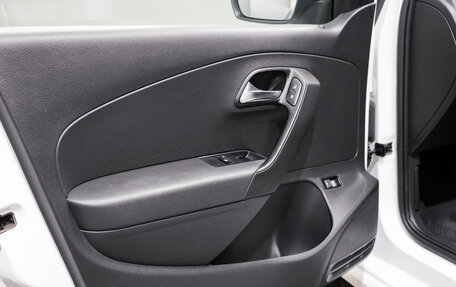 Volkswagen Polo VI (EU Market), 2019 год, 1 341 000 рублей, 16 фотография