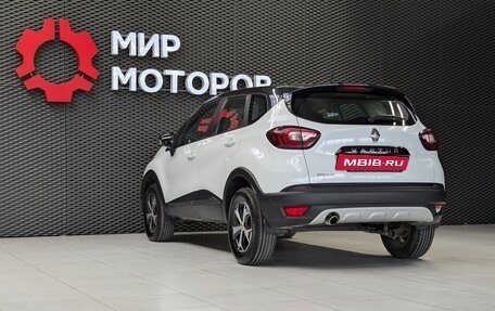 Renault Kaptur I рестайлинг, 2018 год, 1 225 000 рублей, 7 фотография