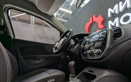 Renault Kaptur I рестайлинг, 2018 год, 1 225 000 рублей, 31 фотография
