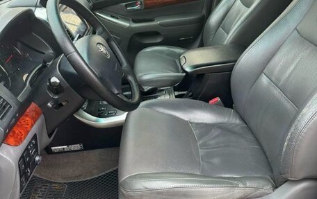 Toyota Land Cruiser Prado 120 рестайлинг, 2006 год, 1 900 000 рублей, 3 фотография
