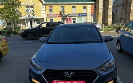 Hyundai Solaris II рестайлинг, 2017 год, 1 230 000 рублей, 10 фотография