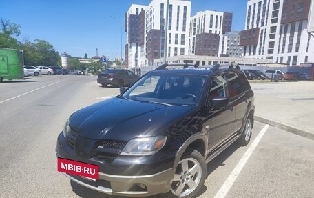 Mitsubishi Outlander III рестайлинг 3, 2005 год, 690 000 рублей, 4 фотография