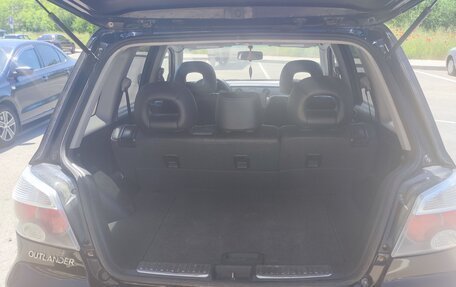 Mitsubishi Outlander III рестайлинг 3, 2005 год, 690 000 рублей, 13 фотография