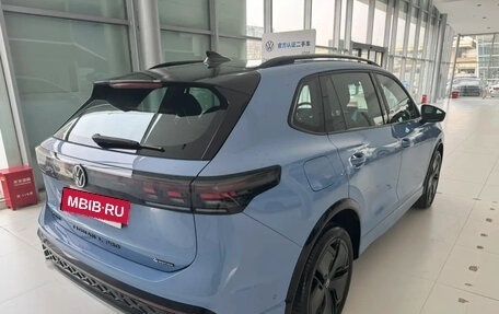 Volkswagen Tiguan, 2025 год, 3 709 000 рублей, 2 фотография