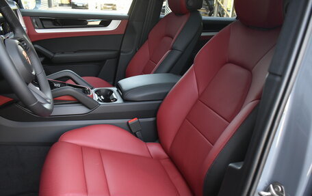 Porsche Cayenne III, 2025 год, 16 950 000 рублей, 24 фотография