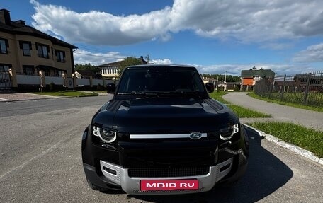 Land Rover Defender II, 2021 год, 8 900 000 рублей, 1 фотография