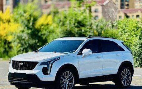Cadillac XT4 I, 2022 год, 2 680 000 рублей, 1 фотография