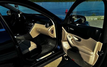 Mercedes-Benz C-Класс, 2019 год, 2 900 000 рублей, 23 фотография