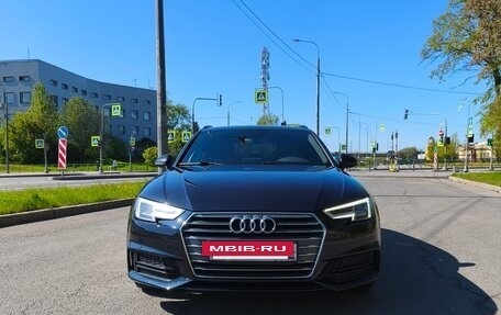 Audi A4, 2018 год, 2 500 000 рублей, 2 фотография