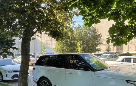 Land Rover Range Rover IV рестайлинг, 2015 год, 3 430 000 рублей, 4 фотография