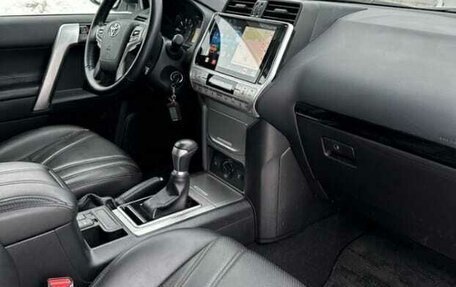 Toyota Land Cruiser Prado 150 рестайлинг 2, 2021 год, 6 199 000 рублей, 2 фотография