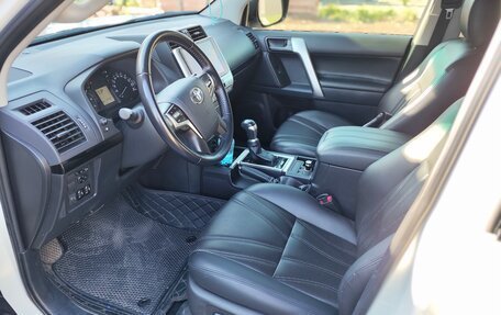 Toyota Land Cruiser Prado 150 рестайлинг 2, 2021 год, 6 199 000 рублей, 8 фотография