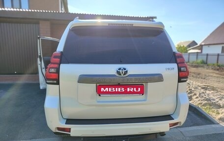 Toyota Land Cruiser Prado 150 рестайлинг 2, 2021 год, 6 199 000 рублей, 4 фотография