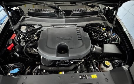 Land Rover Defender II, 2021 год, 8 900 000 рублей, 5 фотография
