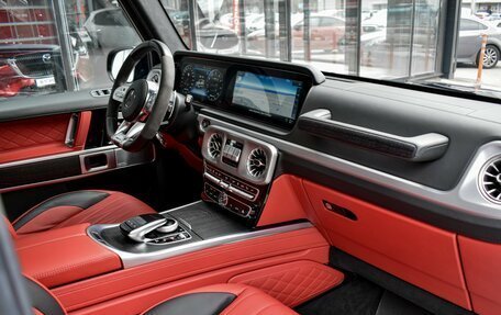 Mercedes-Benz G-Класс AMG, 2018 год, 18 000 000 рублей, 21 фотография