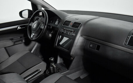Volkswagen Touran III, 2010 год, 735 000 рублей, 13 фотография