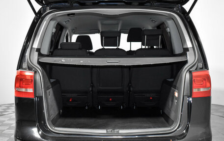 Volkswagen Touran III, 2010 год, 735 000 рублей, 20 фотография