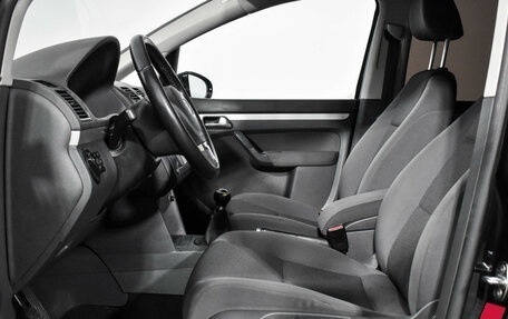 Volkswagen Touran III, 2010 год, 735 000 рублей, 10 фотография