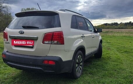 KIA Sorento II рестайлинг, 2010 год, 1 000 000 рублей, 2 фотография