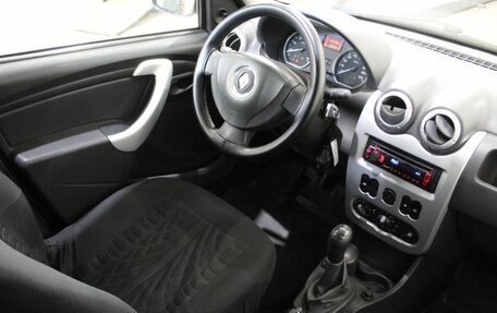 Renault Logan II, 2013 год, 585 000 рублей, 18 фотография
