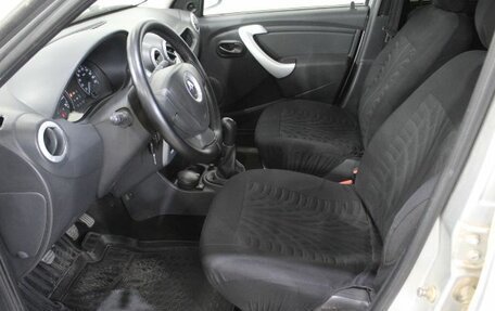 Renault Logan II, 2013 год, 585 000 рублей, 24 фотография