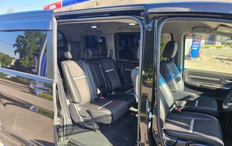Honda Stepwgn IV, 2017 год, 2 650 000 рублей, 9 фотография