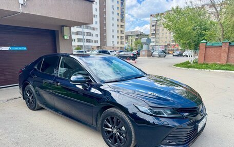 Toyota Camry, 2019 год, 2 800 000 рублей, 3 фотография
