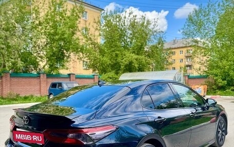 Toyota Camry, 2019 год, 2 800 000 рублей, 5 фотография
