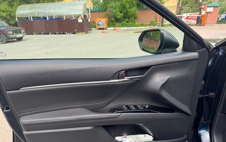 Toyota Camry, 2019 год, 2 800 000 рублей, 13 фотография