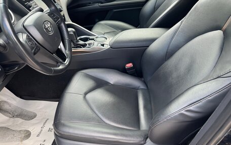 Toyota Camry, 2019 год, 2 800 000 рублей, 16 фотография