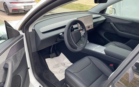 Tesla Model Y I, 2025 год, 5 150 000 рублей, 2 фотография