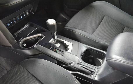 Toyota RAV4, 2017 год, 2 550 000 рублей, 14 фотография