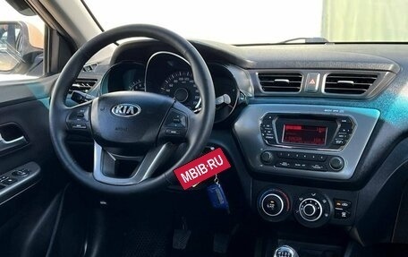 KIA Rio III рестайлинг, 2014 год, 890 000 рублей, 20 фотография
