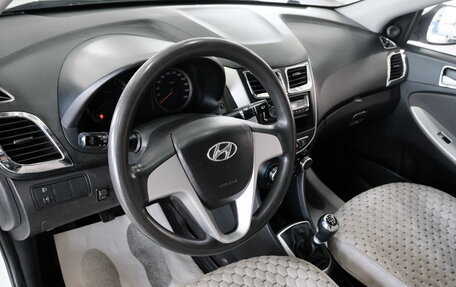 Hyundai Solaris II рестайлинг, 2011 год, 759 000 рублей, 11 фотография