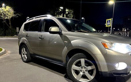Mitsubishi Outlander III рестайлинг 3, 2008 год, 960 000 рублей, 3 фотография