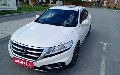 Honda Crosstour I рестайлинг, 2013 год, 1 800 000 рублей, 1 фотография