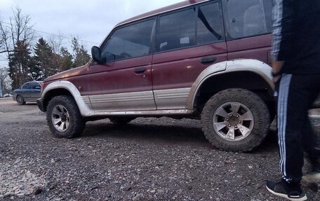 Mitsubishi Pajero III рестайлинг, 1991 год, 550 000 рублей, 1 фотография