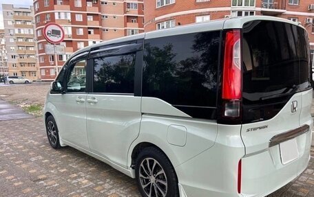 Honda Stepwgn IV, 2015 год, 1 600 000 рублей, 13 фотография