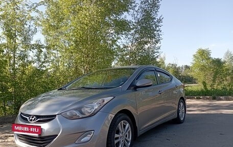 Hyundai Elantra V, 2011 год, 900 000 рублей, 12 фотография