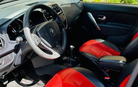 Renault Logan II, 2015 год, 690 000 рублей, 10 фотография
