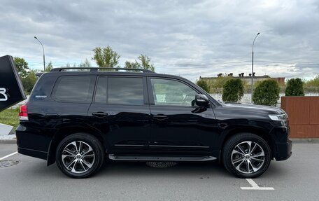 Toyota Land Cruiser 200, 2019 год, 7 800 000 рублей, 26 фотография