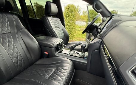 Toyota Land Cruiser 200, 2019 год, 7 800 000 рублей, 40 фотография