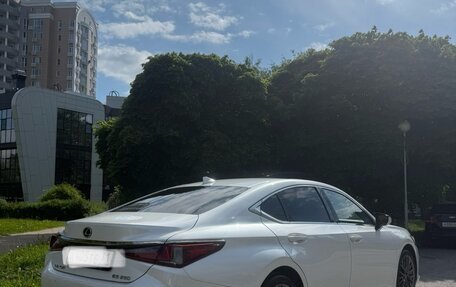 Lexus ES VII, 2021 год, 4 550 000 рублей, 4 фотография