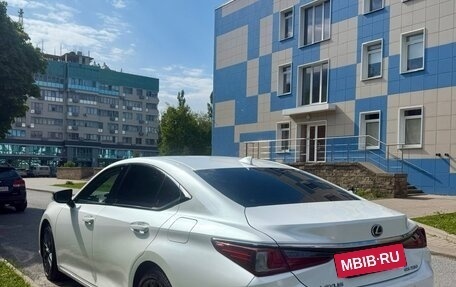 Lexus ES VII, 2021 год, 4 550 000 рублей, 6 фотография