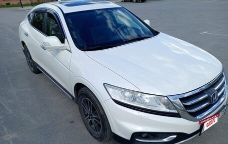 Honda Crosstour I рестайлинг, 2013 год, 1 800 000 рублей, 2 фотография