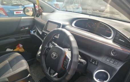 Toyota Sienta II, 2016 год, 1 250 000 рублей, 2 фотография